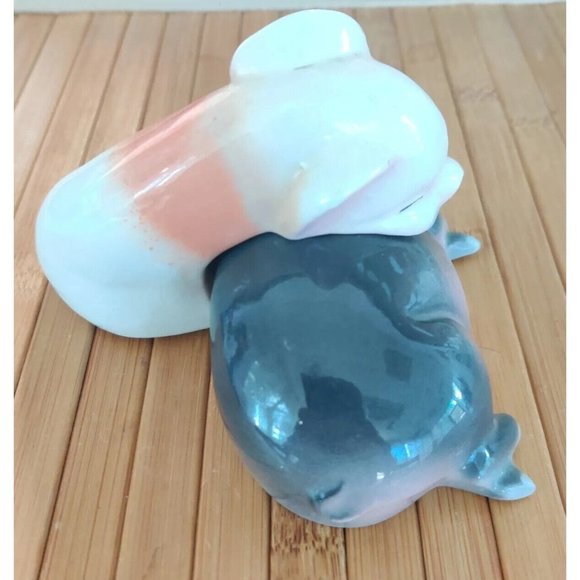 Ceramic Pigs Laying Down Nesting Hugging Overlapped Pink Gray Cuddle Napping - Picture 4 of 13